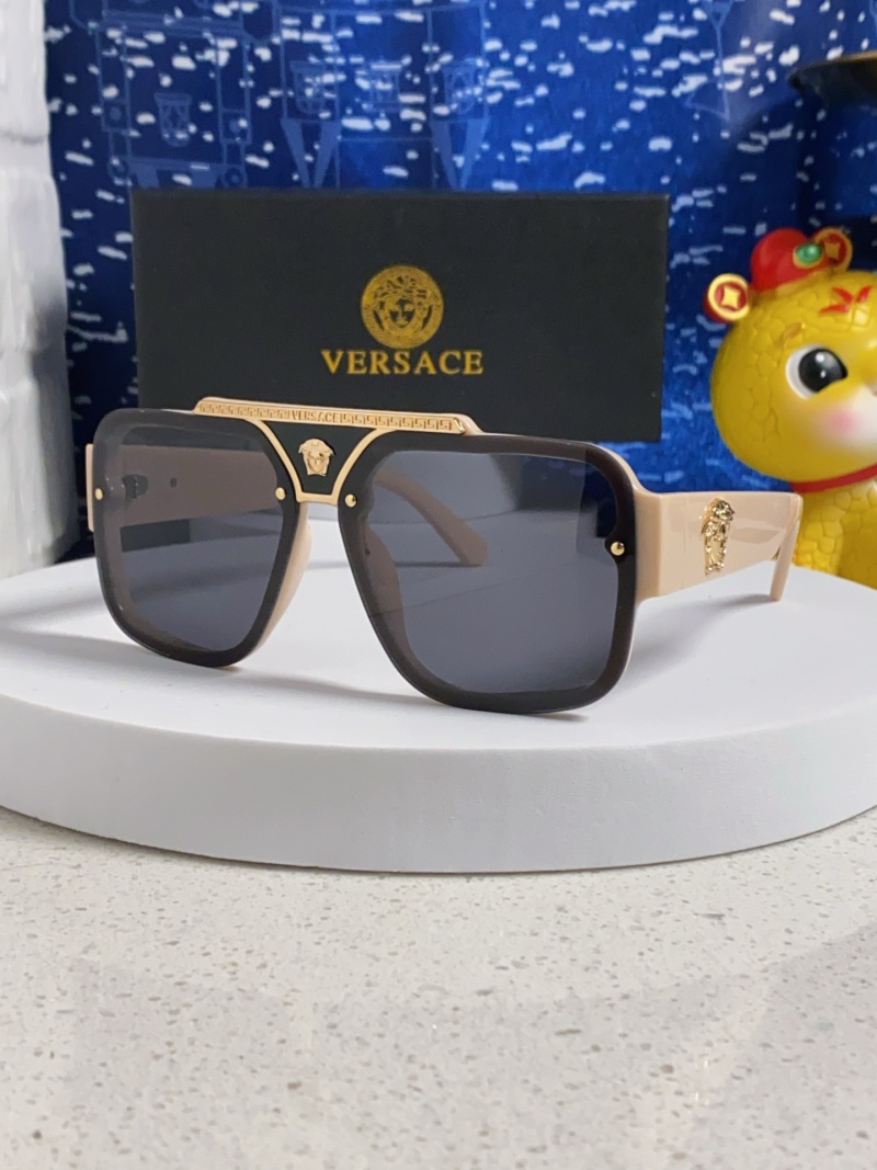 Солнцезащитные очки Versace больших размеров