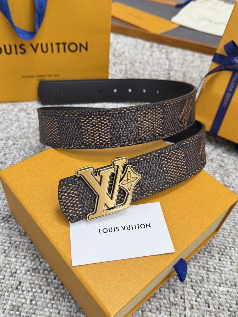 Двусторонний ремень Louis Vuitton с металлической пряжкой