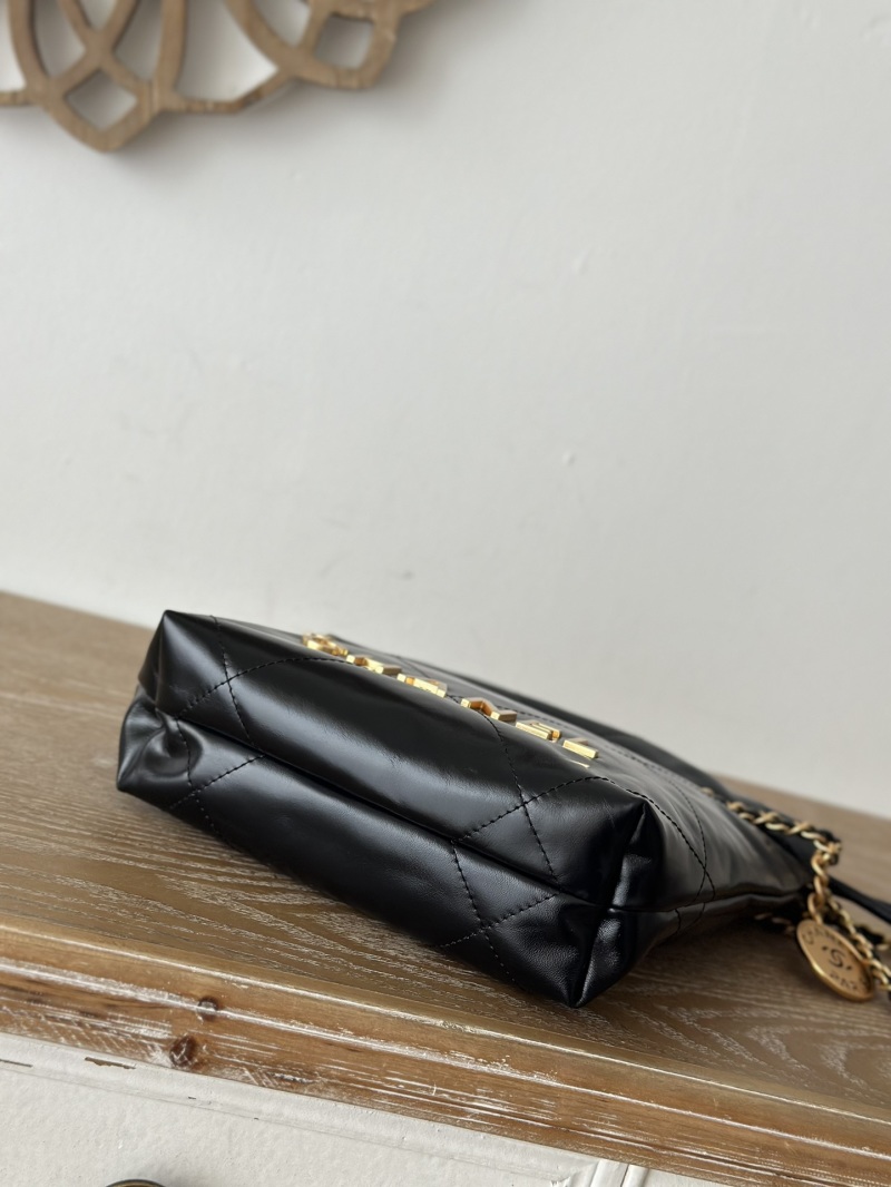 Черная сумка Chanel Mini
