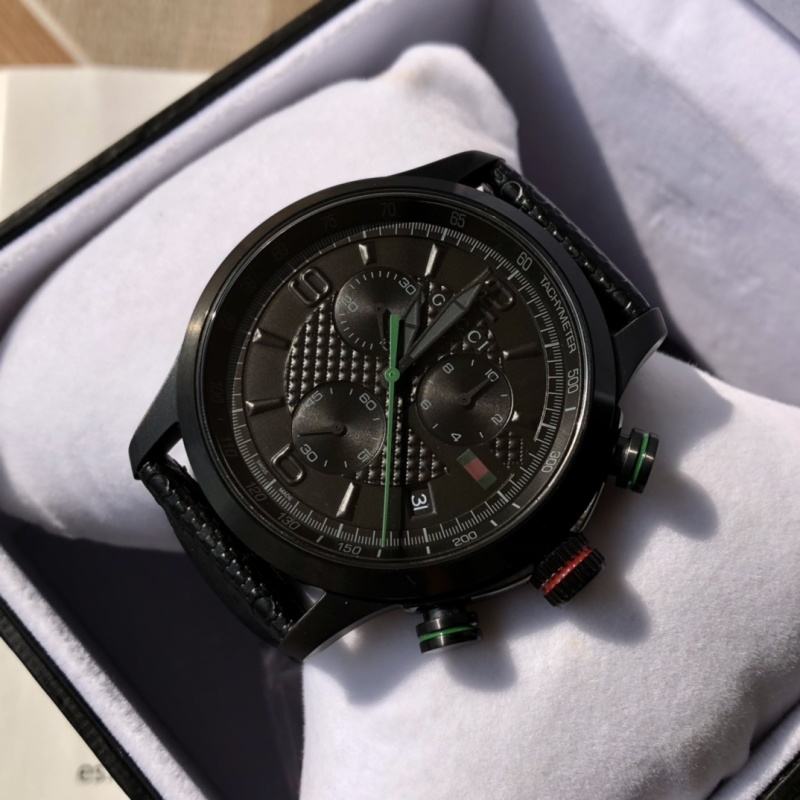 Часы Gucci