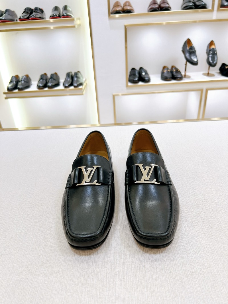 Мужские лоферы из натуральной кожи с металлической пряжкой Louis Vuitton