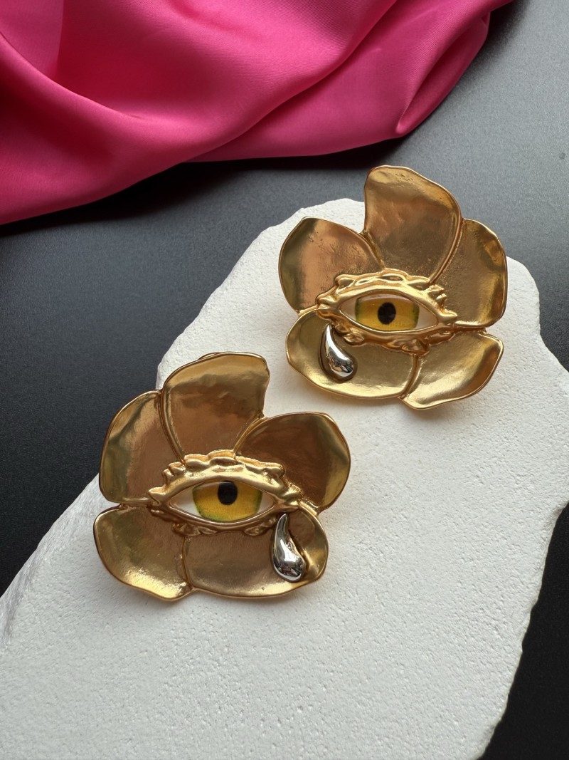 Серьги в виде цветка с глазом Schiaparelli