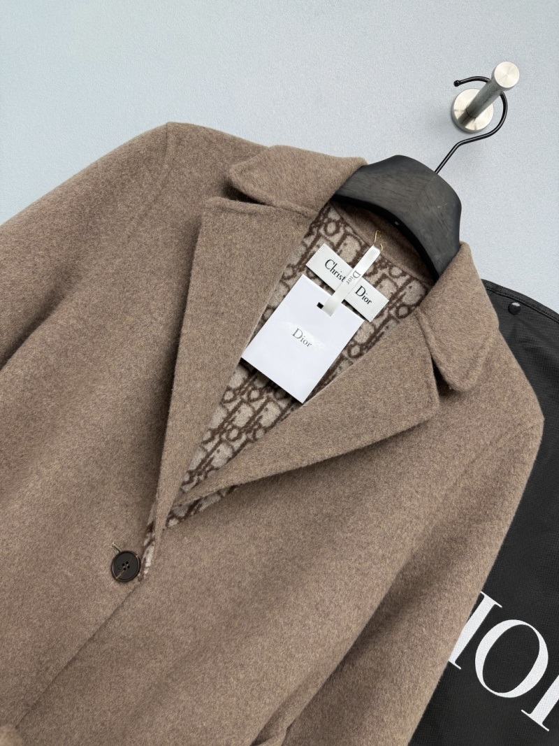 Кашемировое пальто Dior с поясом