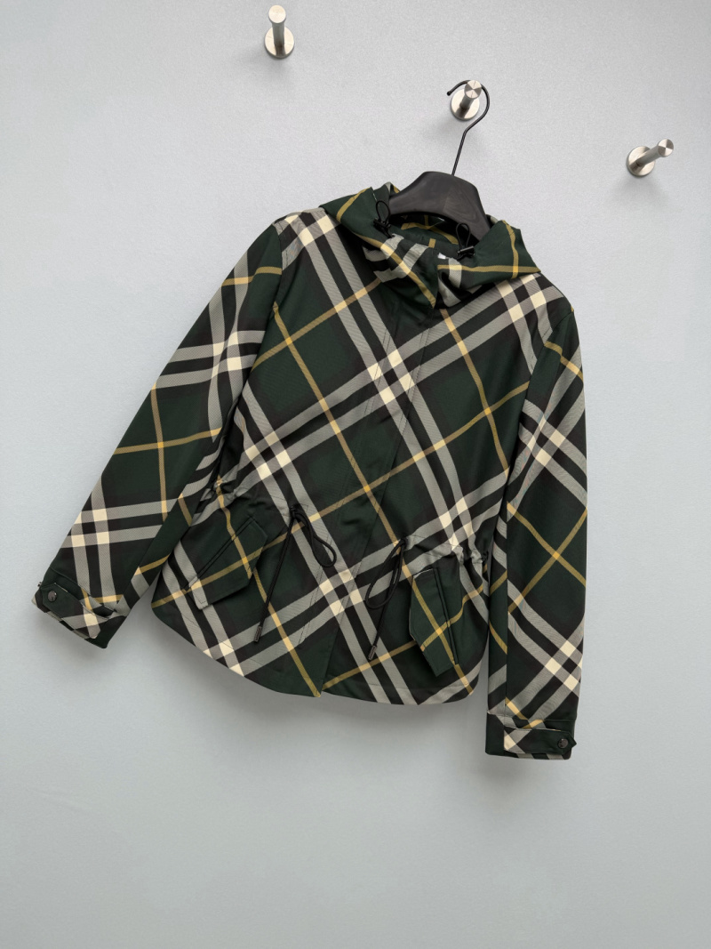 Классическая куртка Burberry с клетчатым узором