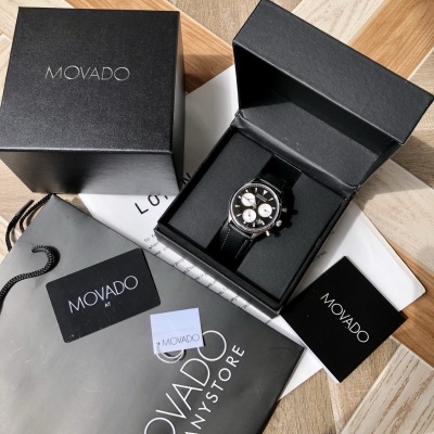Часы Movado