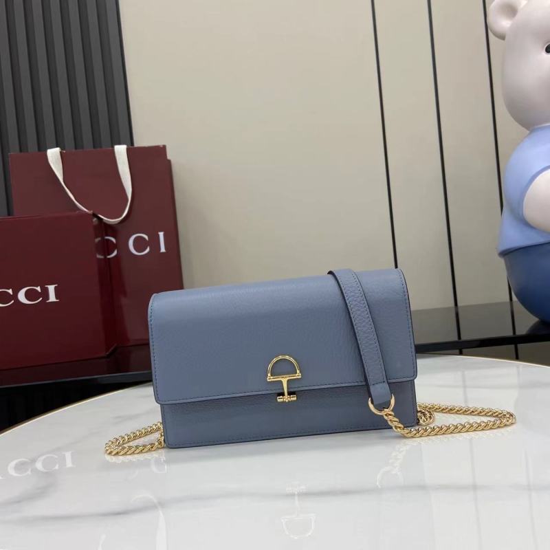 Сумка Gucci с цепочкой