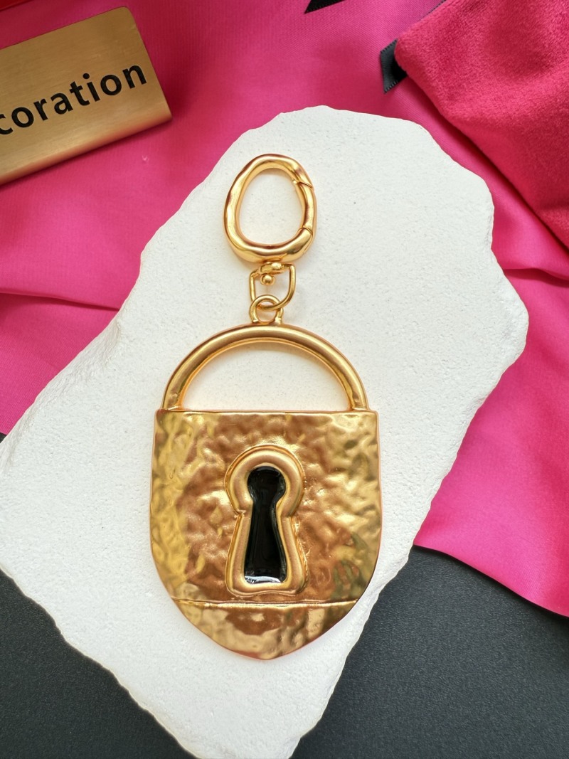 Подвеска в виде замка Schiaparelli