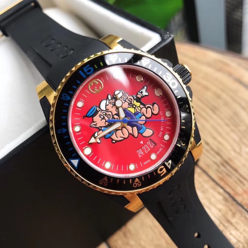 Часы Gucci
