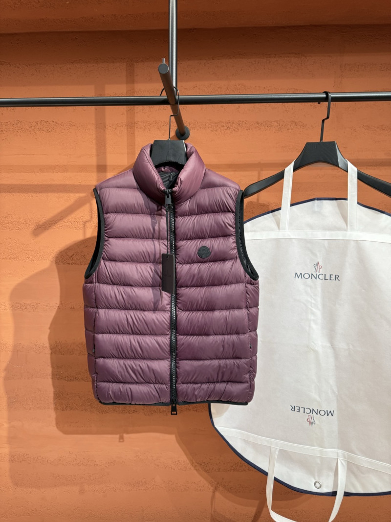 Жилет Moncler