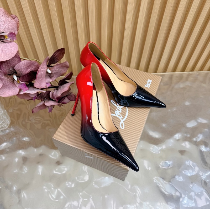 Туфли женские лакированные Christian Louboutin