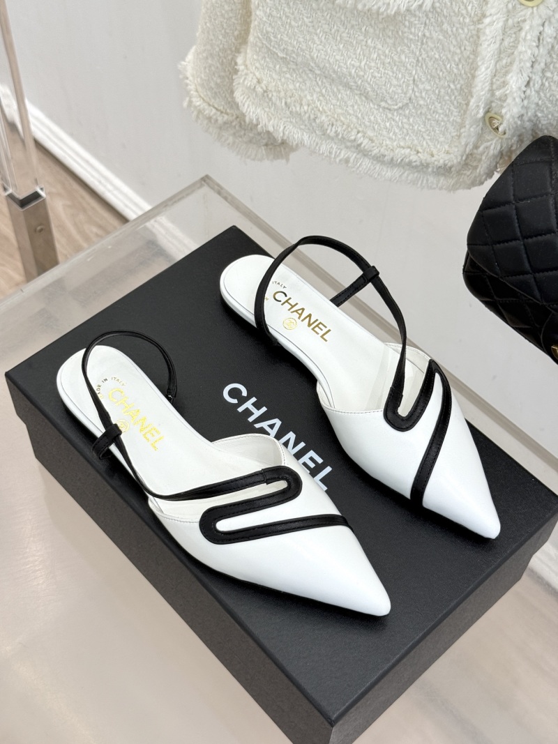 Женские туфли-лоферы с ремешками Chanel