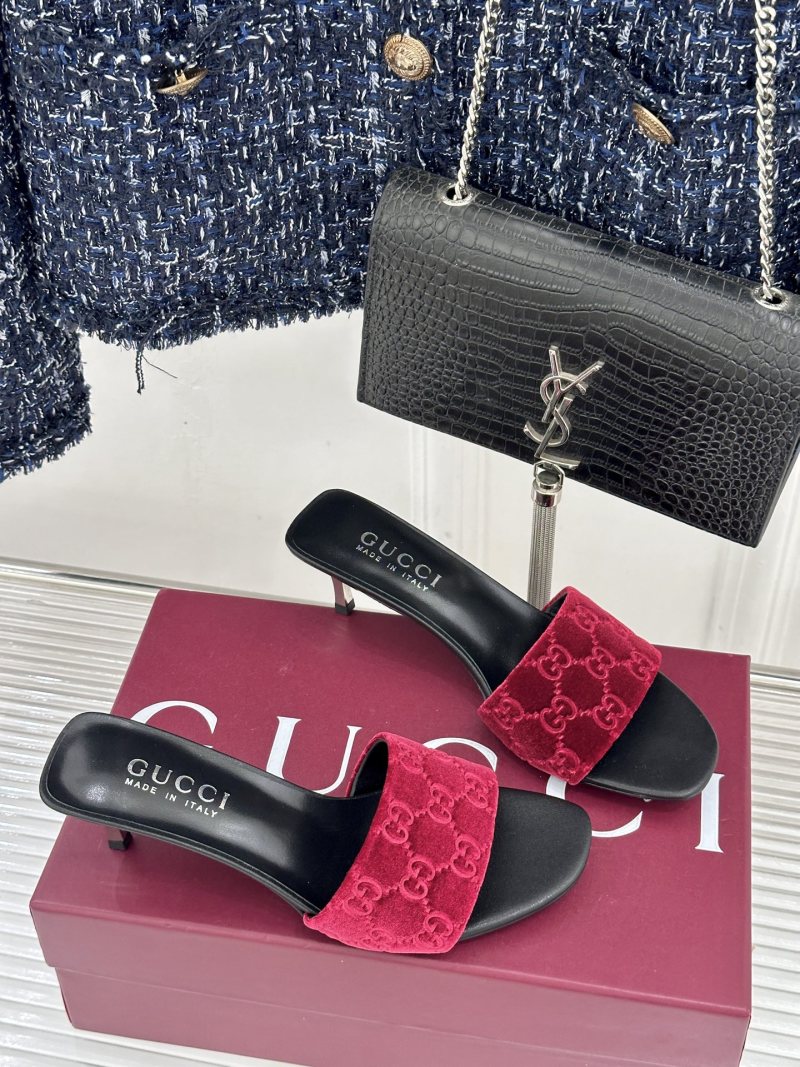 Женские босоножки Gucci GG Monogram