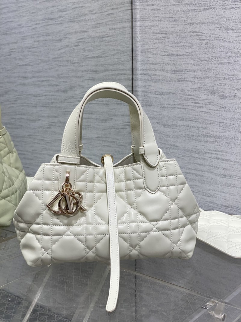 Сумка Dior Lady Dior белый