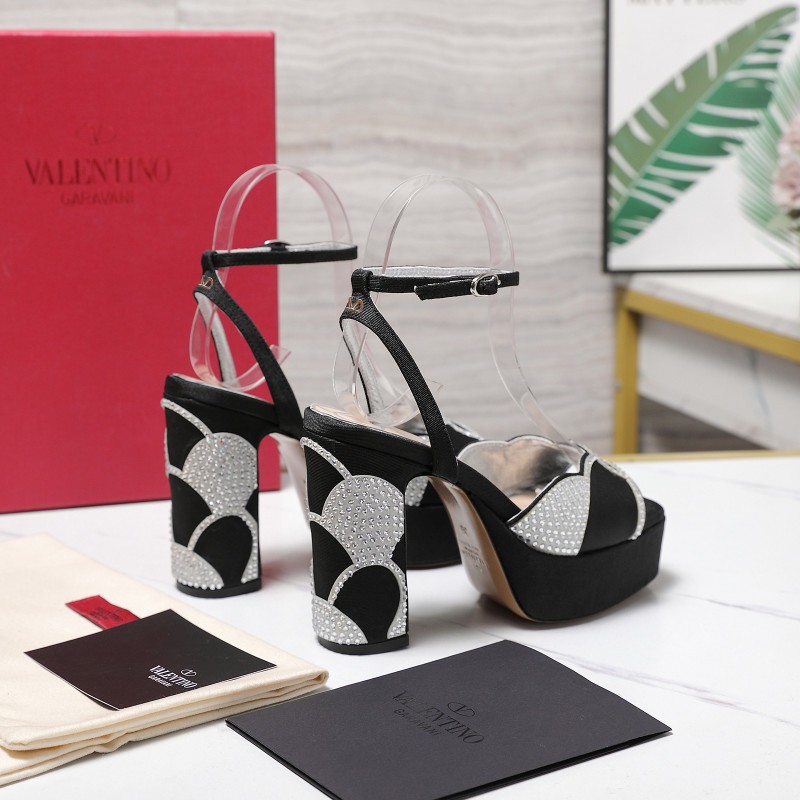 Женские черные босоножки на высоком каблуке с блестками Valentino Garavani