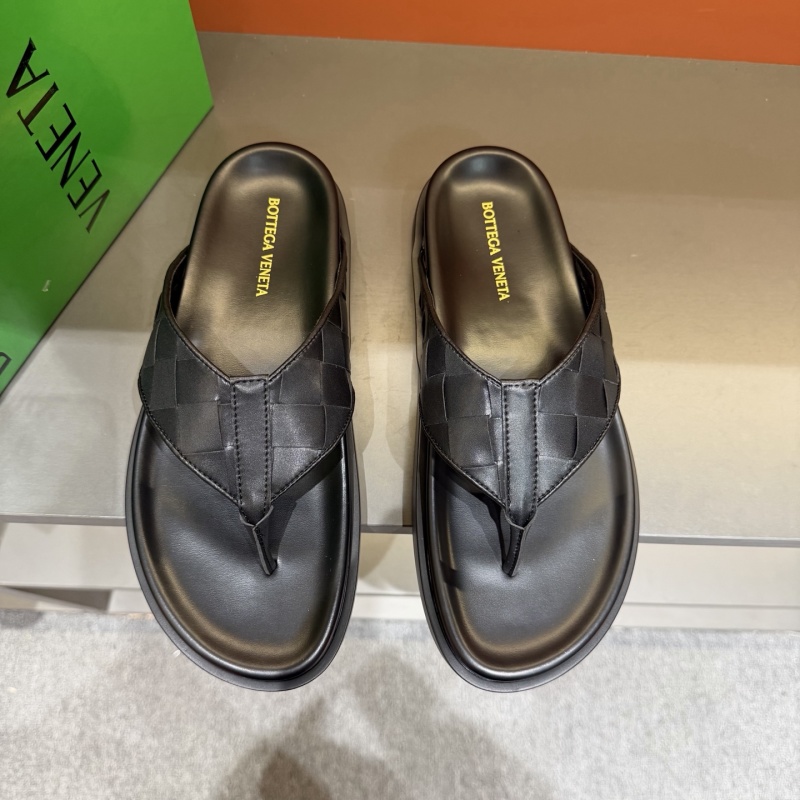 Мужские черные шлёпанцы Bottega Veneta с плетеным дизайном