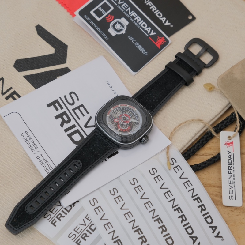 Часы SevenFriday