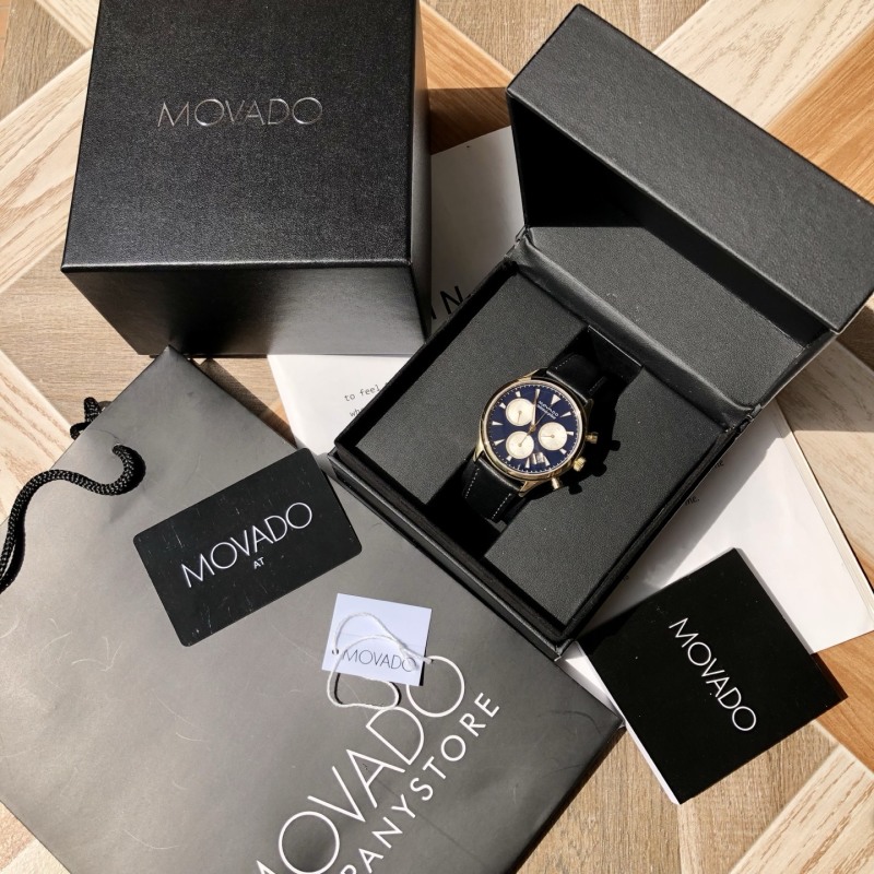 Часы Movado