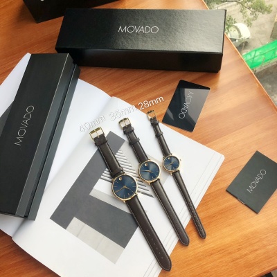 Часы Movado