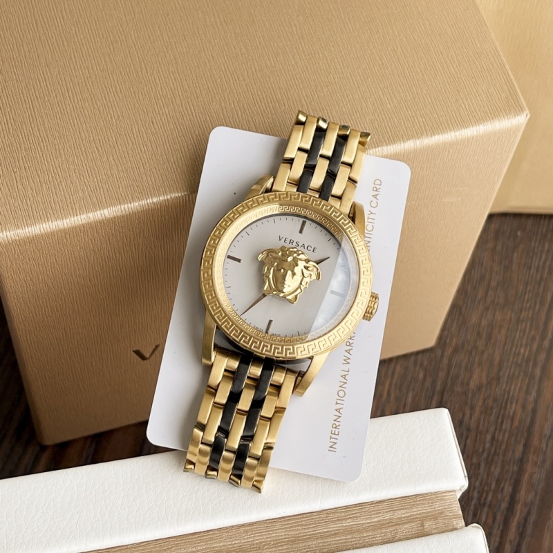 Часы Versace