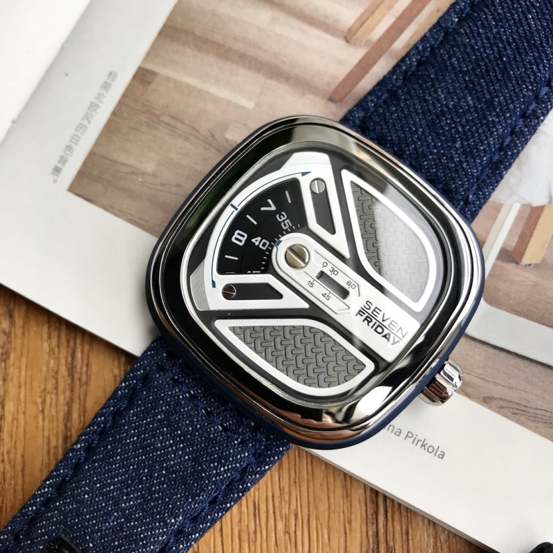 Часы SevenFriday
