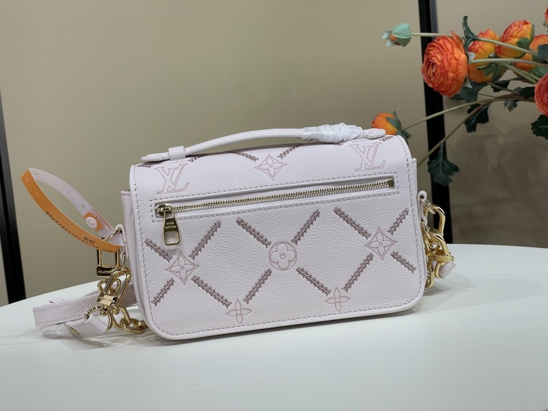 Сумка Louis Vuitton с монограммой