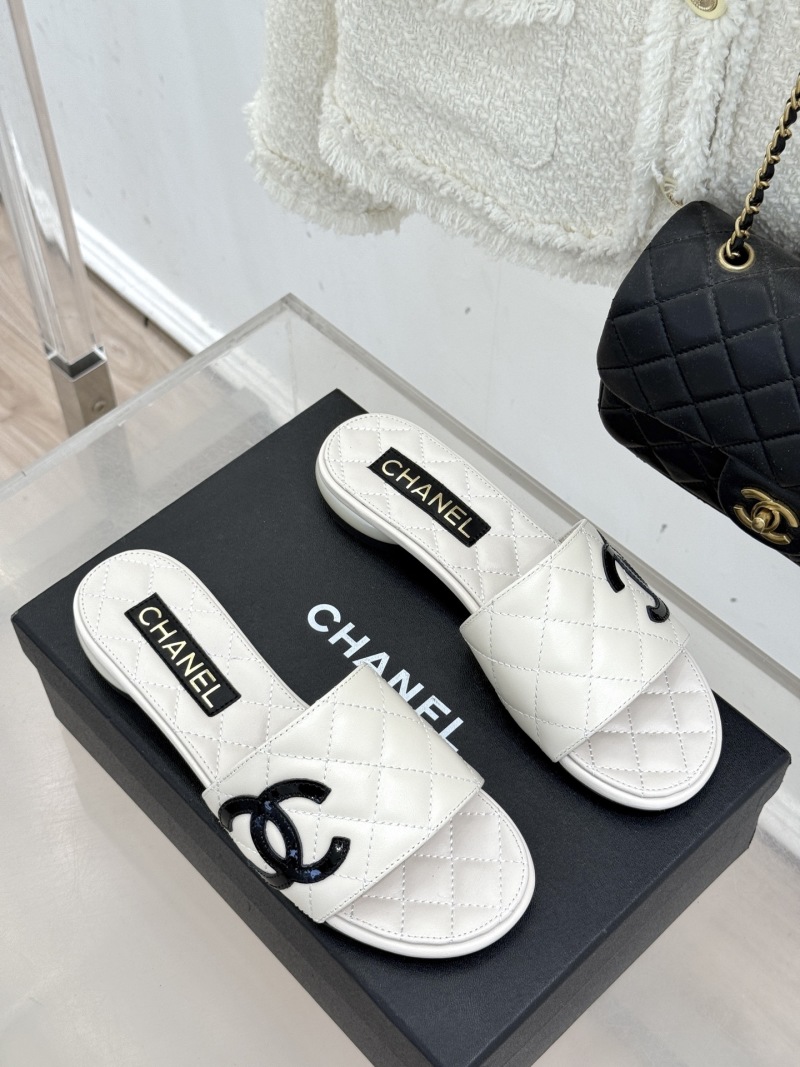 Женские босоножки в классическом стиле с логотипом Chanel