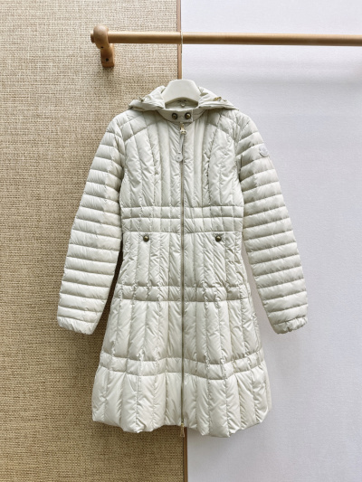 Пуховик Moncler