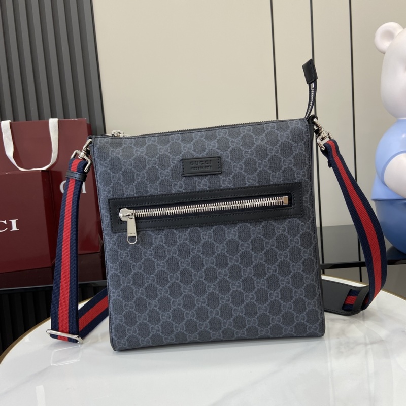 Сумка Gucci с монограммой и ремнем