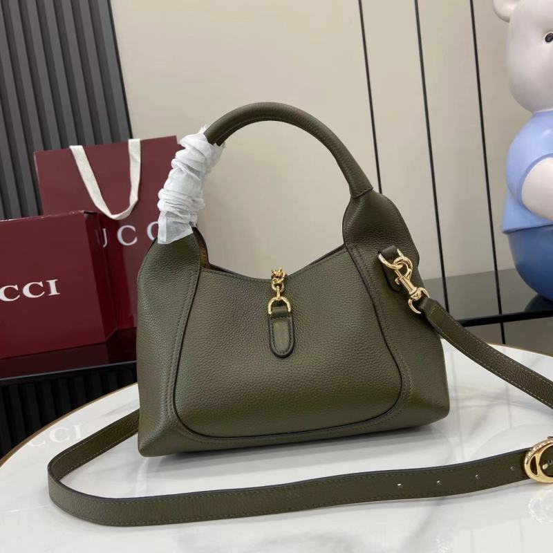 Сумка Gucci с металлической фурнитурой