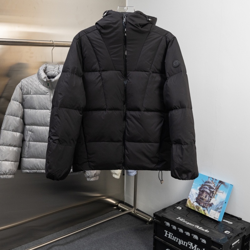 Пуховик Moncler
