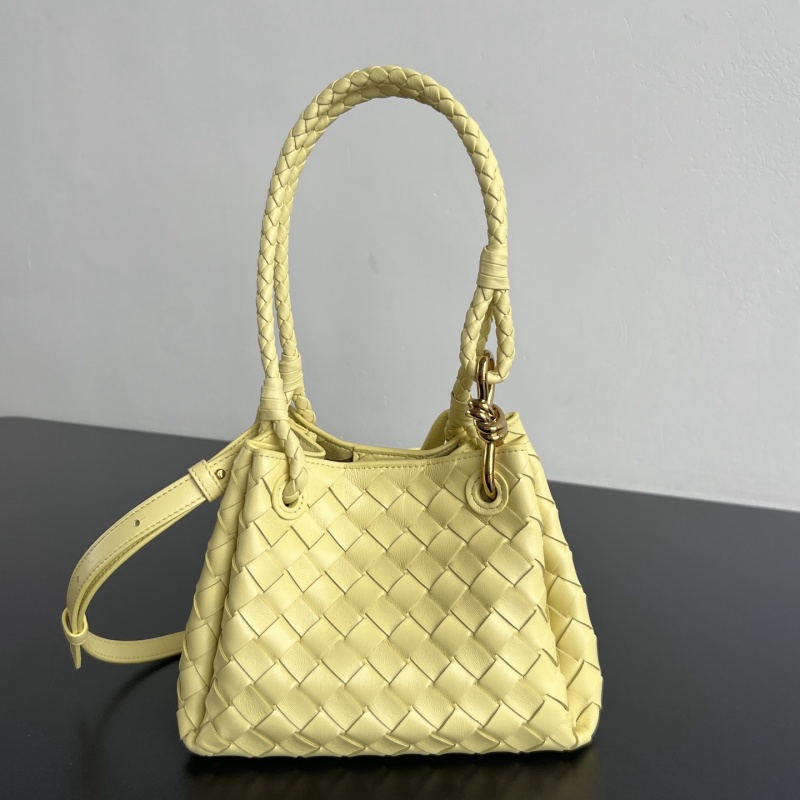 Сумка Bottega Veneta intrecciato с плетеными ручками