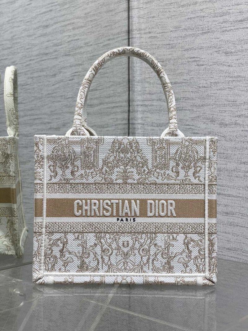 Сумка-тоут Christian Dior с вышивкой