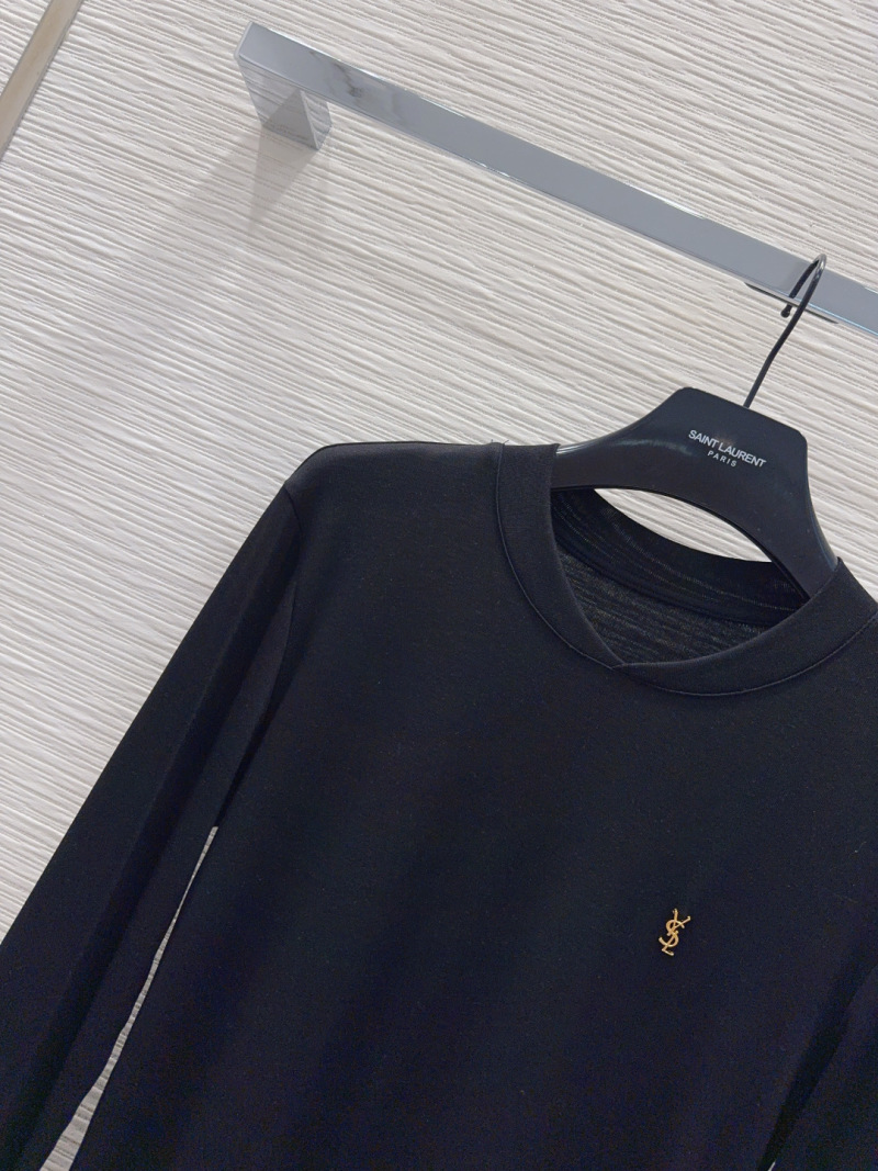 Топ Saint Laurent