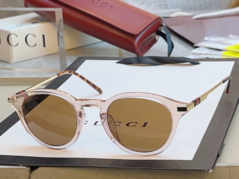Солнцезащитные очки Gucci GG1890SA