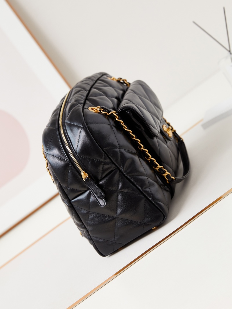 Черная стеганая сумка через плечо с цепочкой Chanel