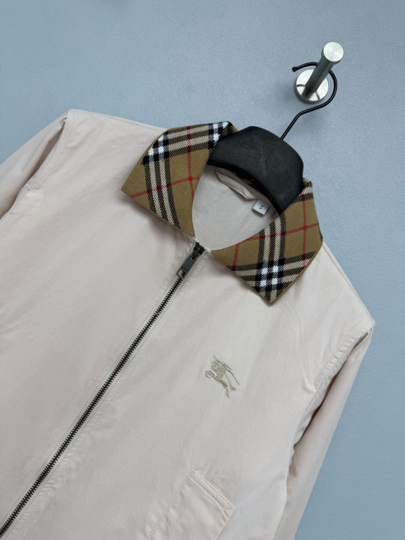 Классическая куртка Burberry с клетчатым воротником