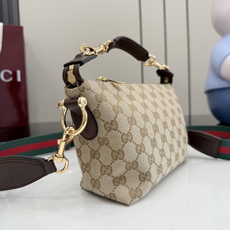 Сумка Gucci с монограммой и ремнем