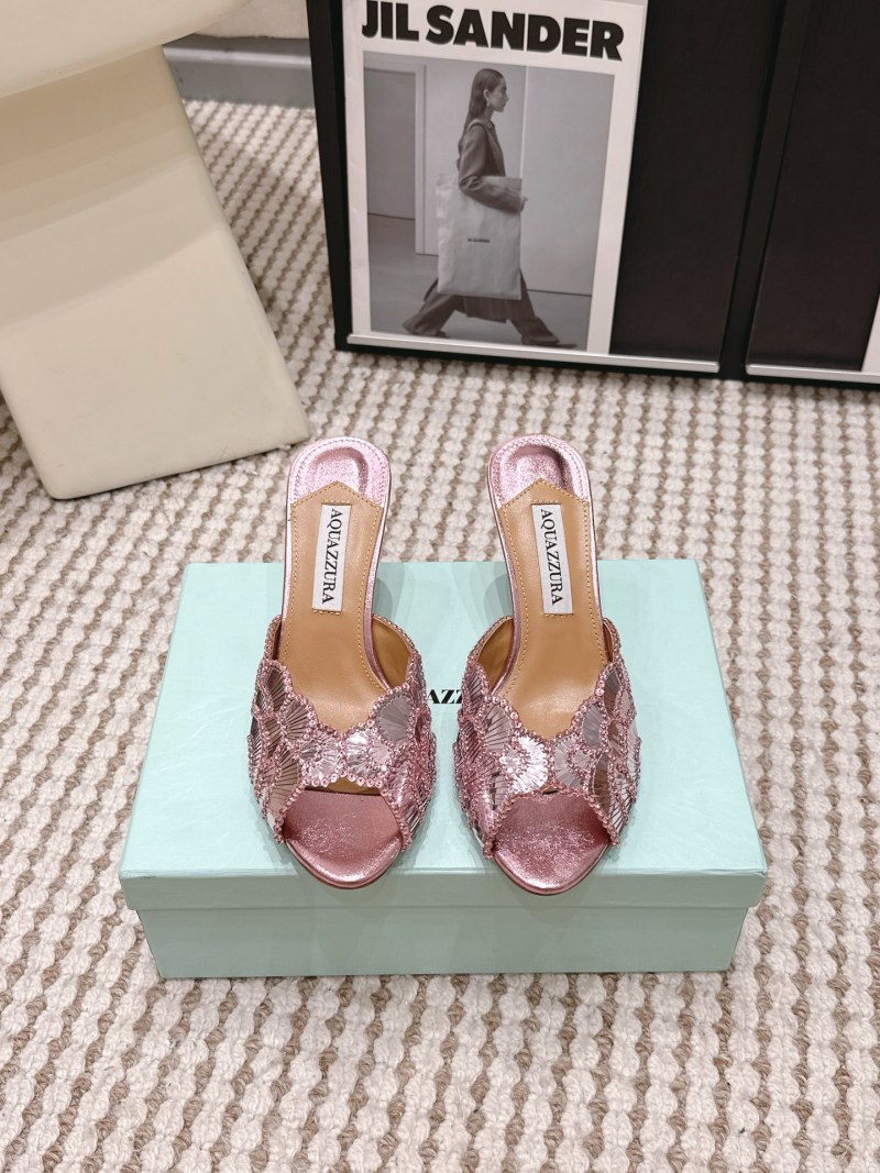 Розовые босоножки Aquazzura