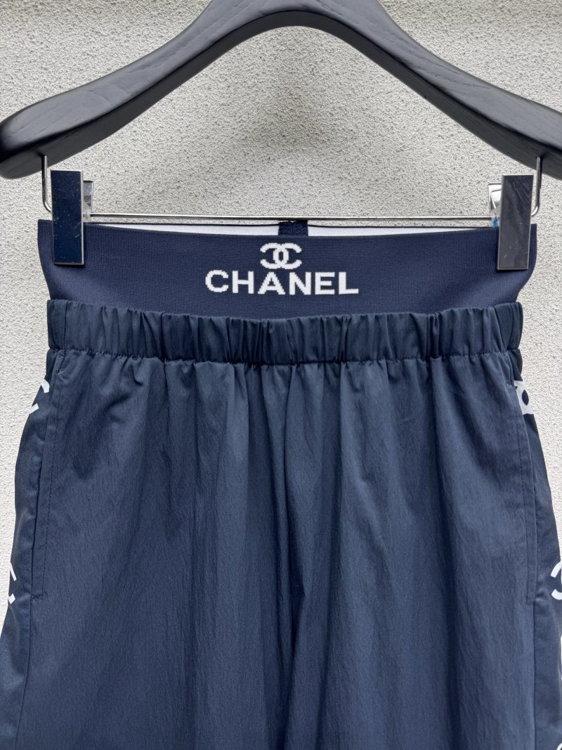 Брюки с принтом Chanel