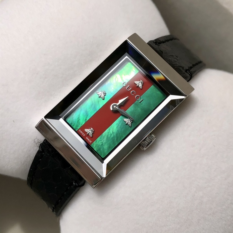 Часы Gucci
