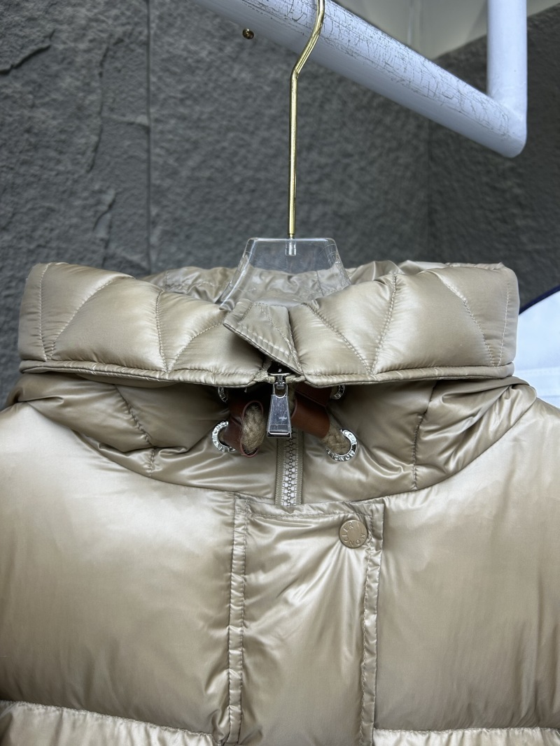 Пуховик Moncler