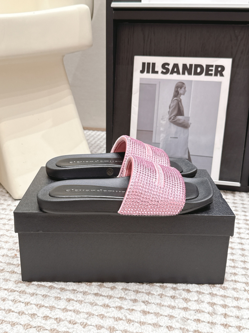 Женские шлёпанцы с полной выкладкой из кристаллов на черной подошве Alexander Wang
