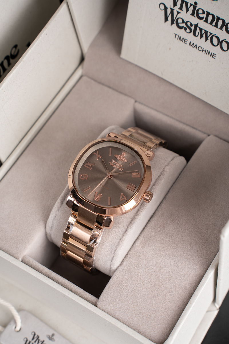 Часы Vivienne Westwood