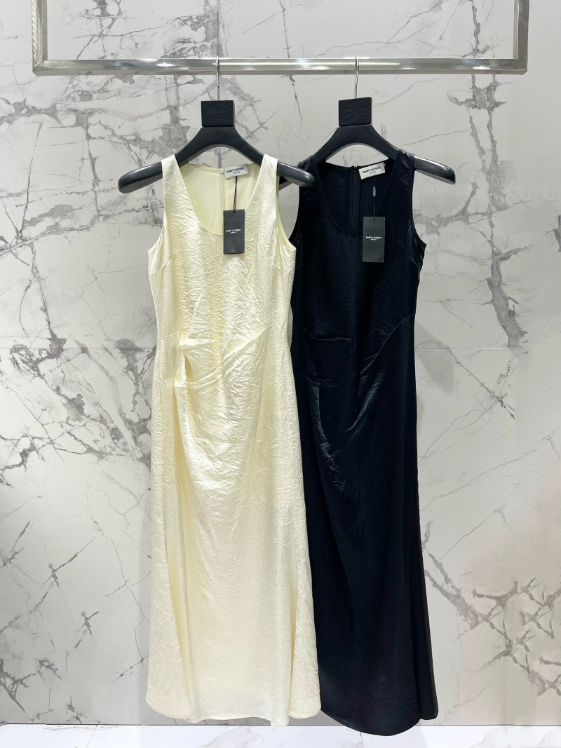 Чёрное вечернее платье Saint Laurent с асимметричным низом