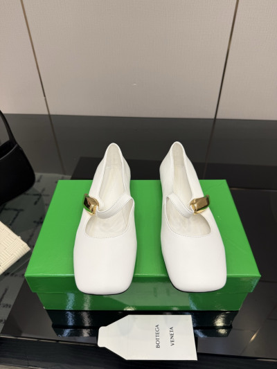 Женские мокасины Bottega Veneta модель Rocco из кожи, белый