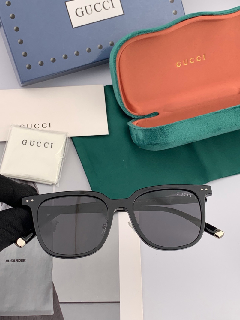 Солнцезащитные очки Gucci G3904 квадратные