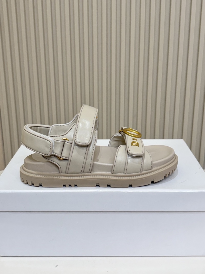 Сандалии женские Dior из натуральной кожи с медальоном