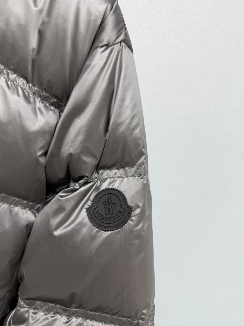 Пуховик Moncler серый