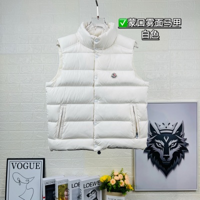 Жилет Moncler