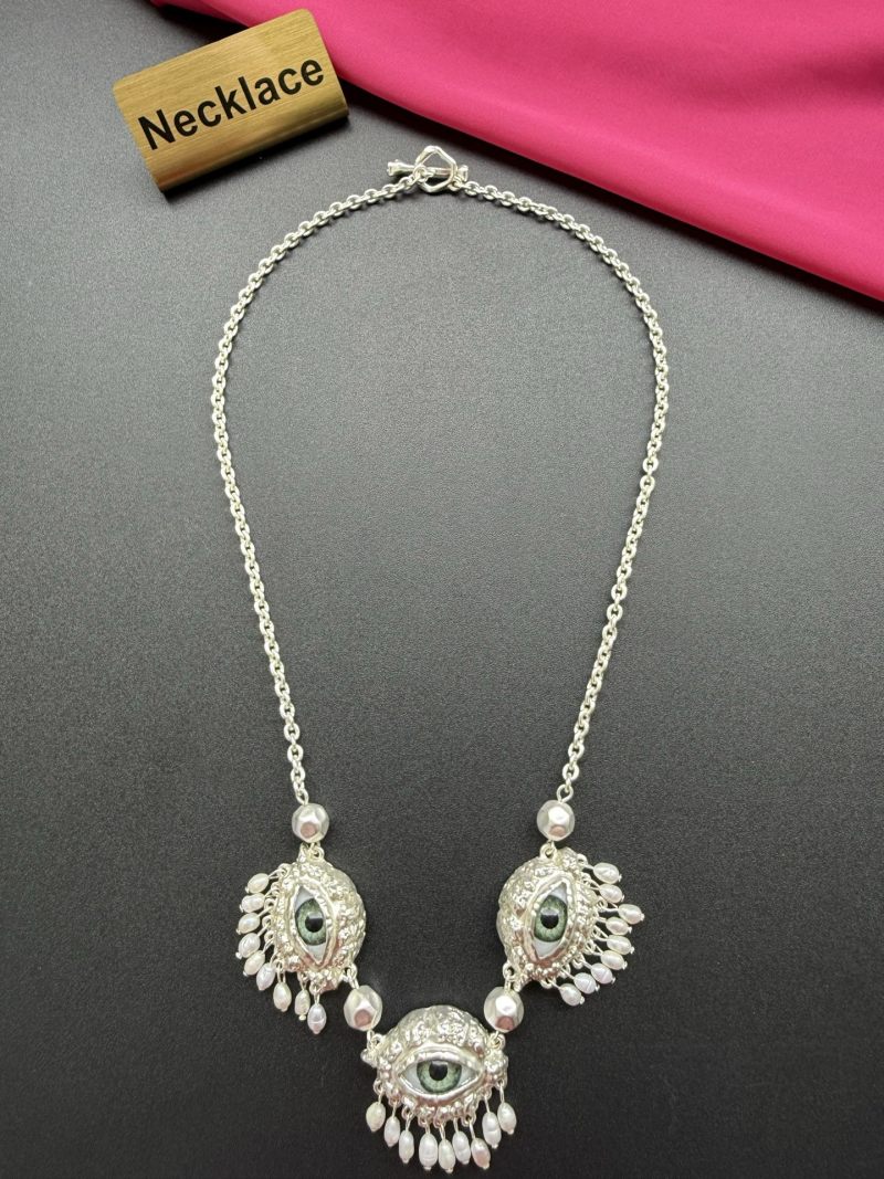 Колье с подвесками и бусинами Schiaparelli